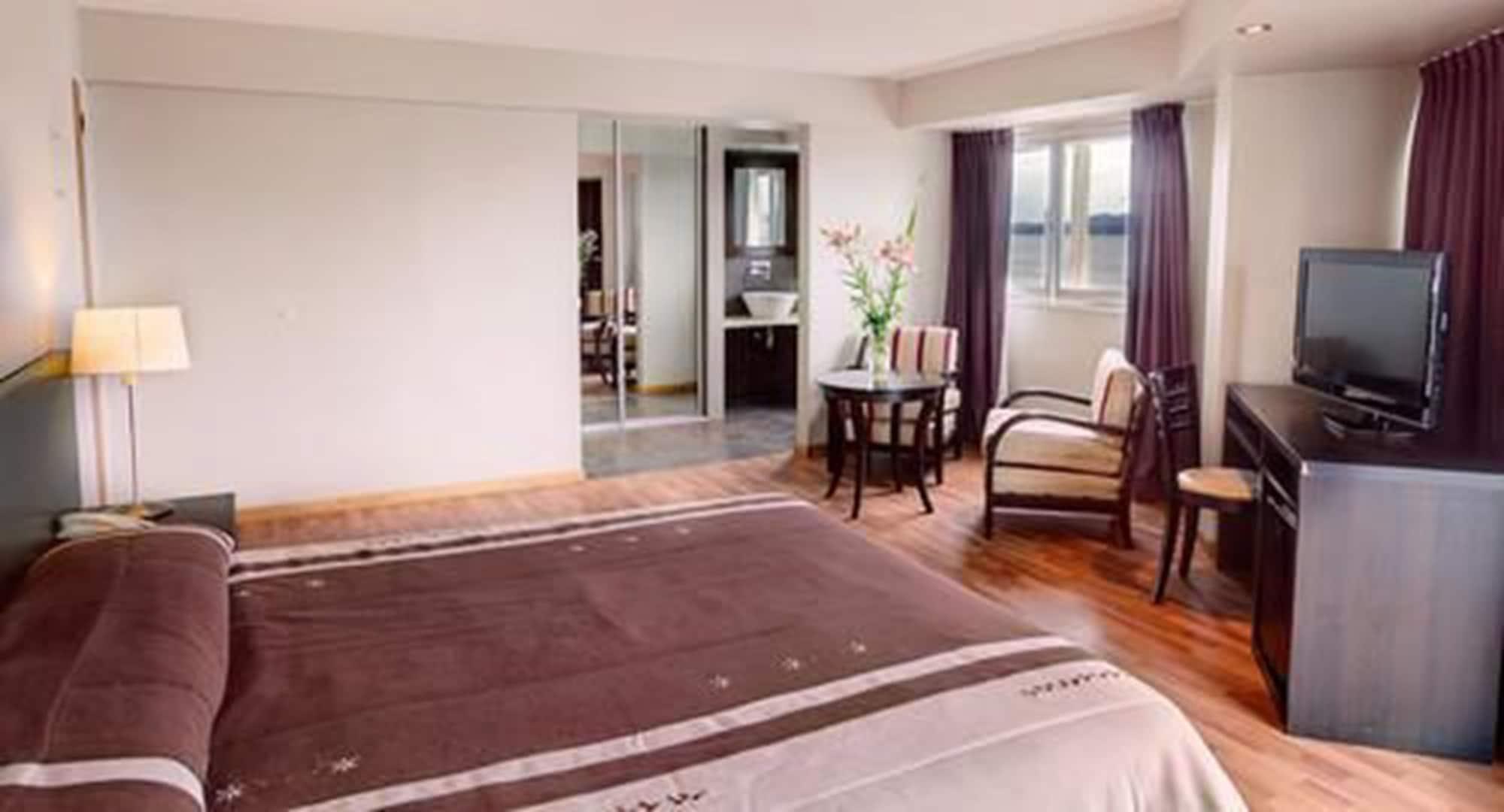 Hotel Alt Interlaken Сан Карлос де Барилоче Екстериор снимка